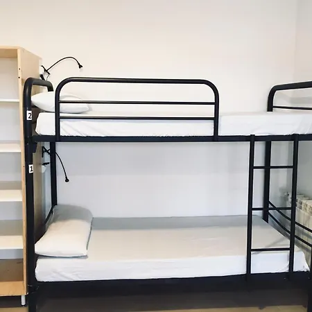 Хостел Hornillos Meeting Point Орнильос-дель-Камино